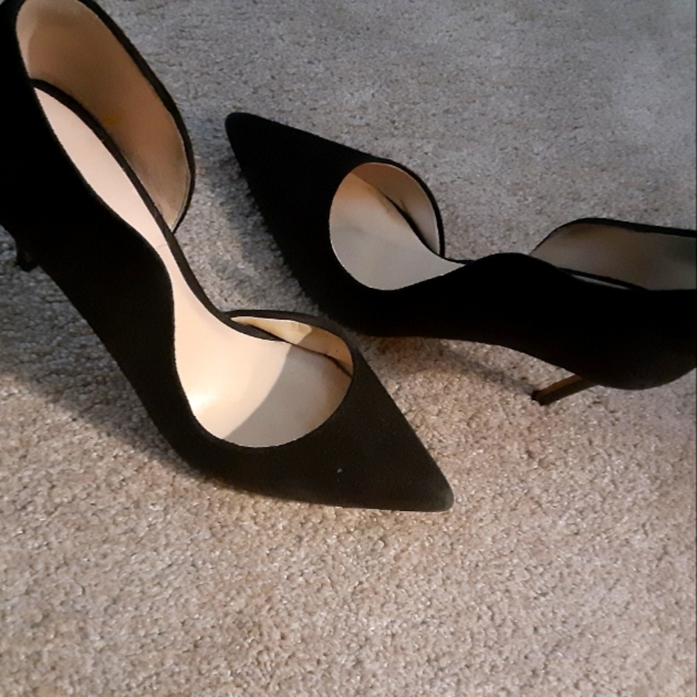 Nine West Black Suede Pumps, size 6
